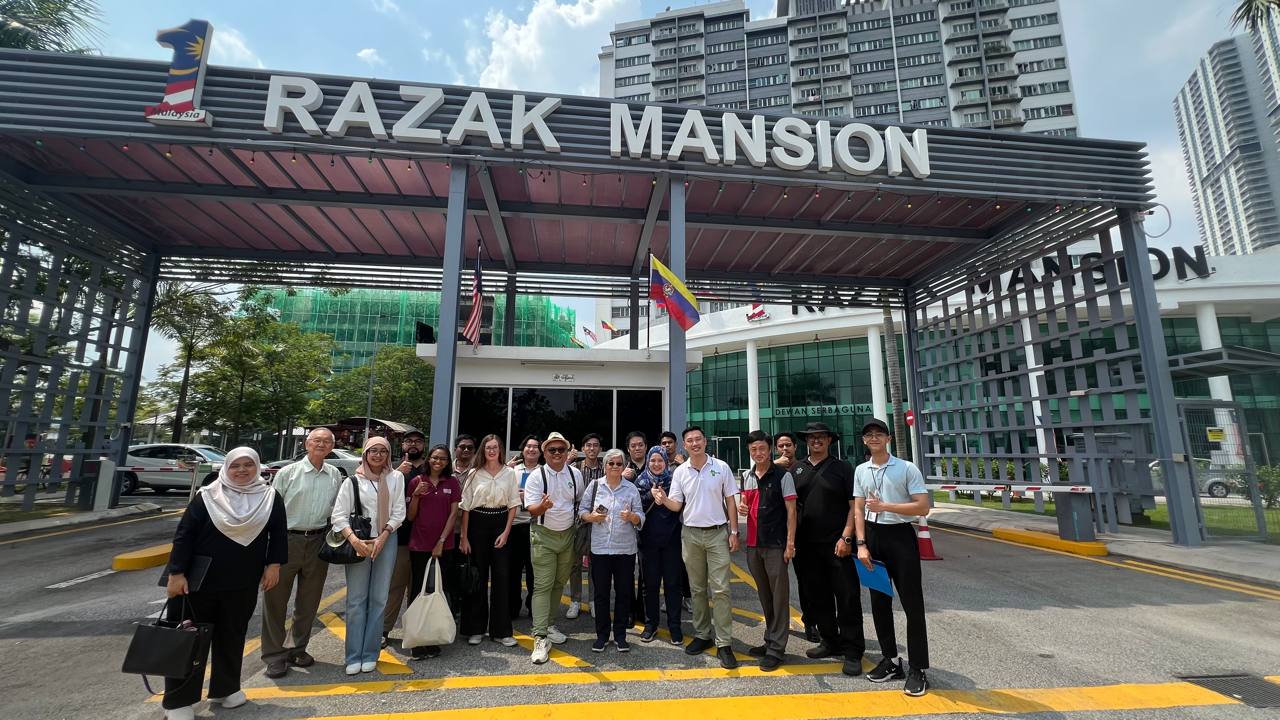 Visit to Razak Mansion